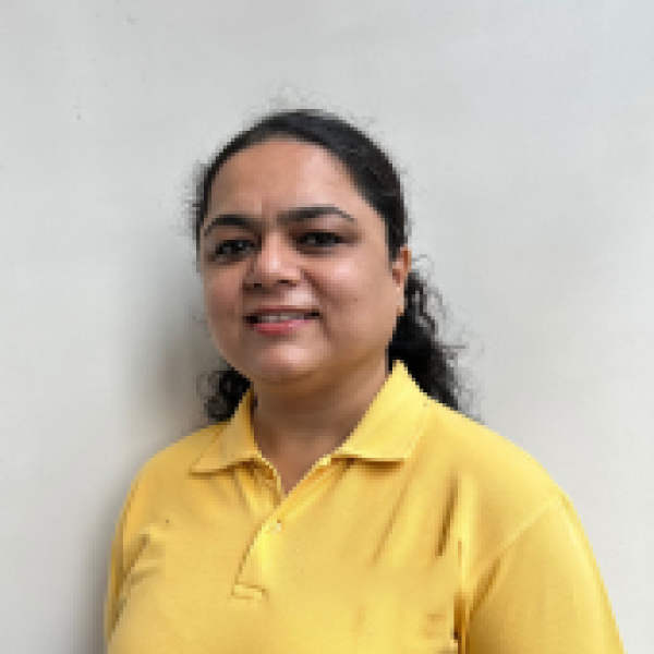  Nidhi Tripathi